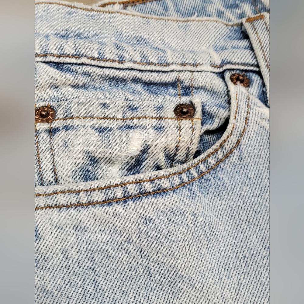 Levi's Light Blue High Rise Women's Jeans - Picture 9 of 16